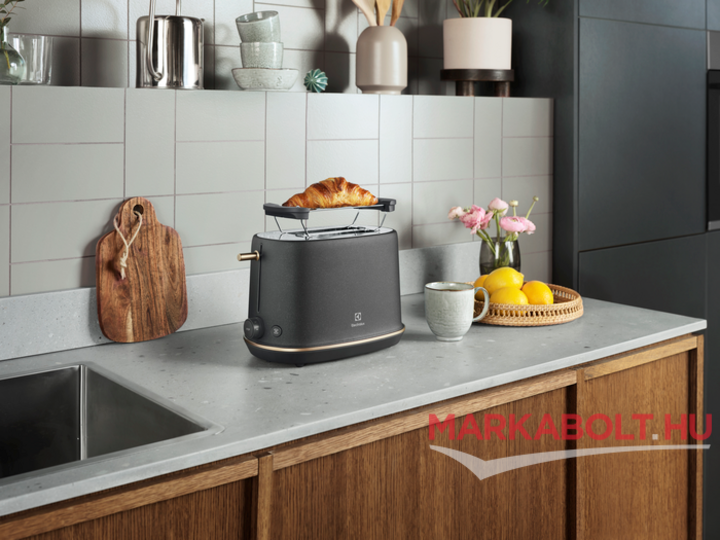 Electrolux E7T1-6BP kenyérpirító 2 év garancia